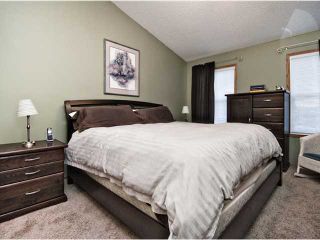 Photo 10: 16 WILLOWBROOK Bay NW: Airdrie Residential Detached Single Family for sale : MLS®# C3543970