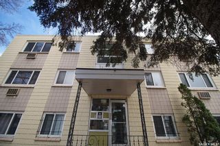 Photo 2: 1425 Victoria Avenue in Regina: General Hospital Multi-Family for sale : MLS®# SK966089