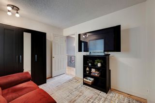 Photo 18: 80 Woodfield Crescent SW in Calgary: Woodbine Detached for sale : MLS®# A2042416