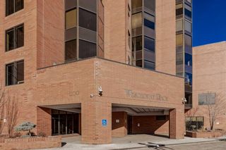 Photo 2: 1204 1100 8 Avenue SW in Calgary: Downtown West End Apartment for sale : MLS®# A2125795