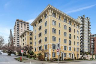 Main Photo: 20 1386 NICOLA Street in Vancouver: West End VW Condo for sale in "The Kensington" (Vancouver West)  : MLS®# R2851986