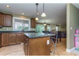 Photo 5: 32792 HOOD Avenue in Mission: Mission BC House for sale : MLS®# R2119405