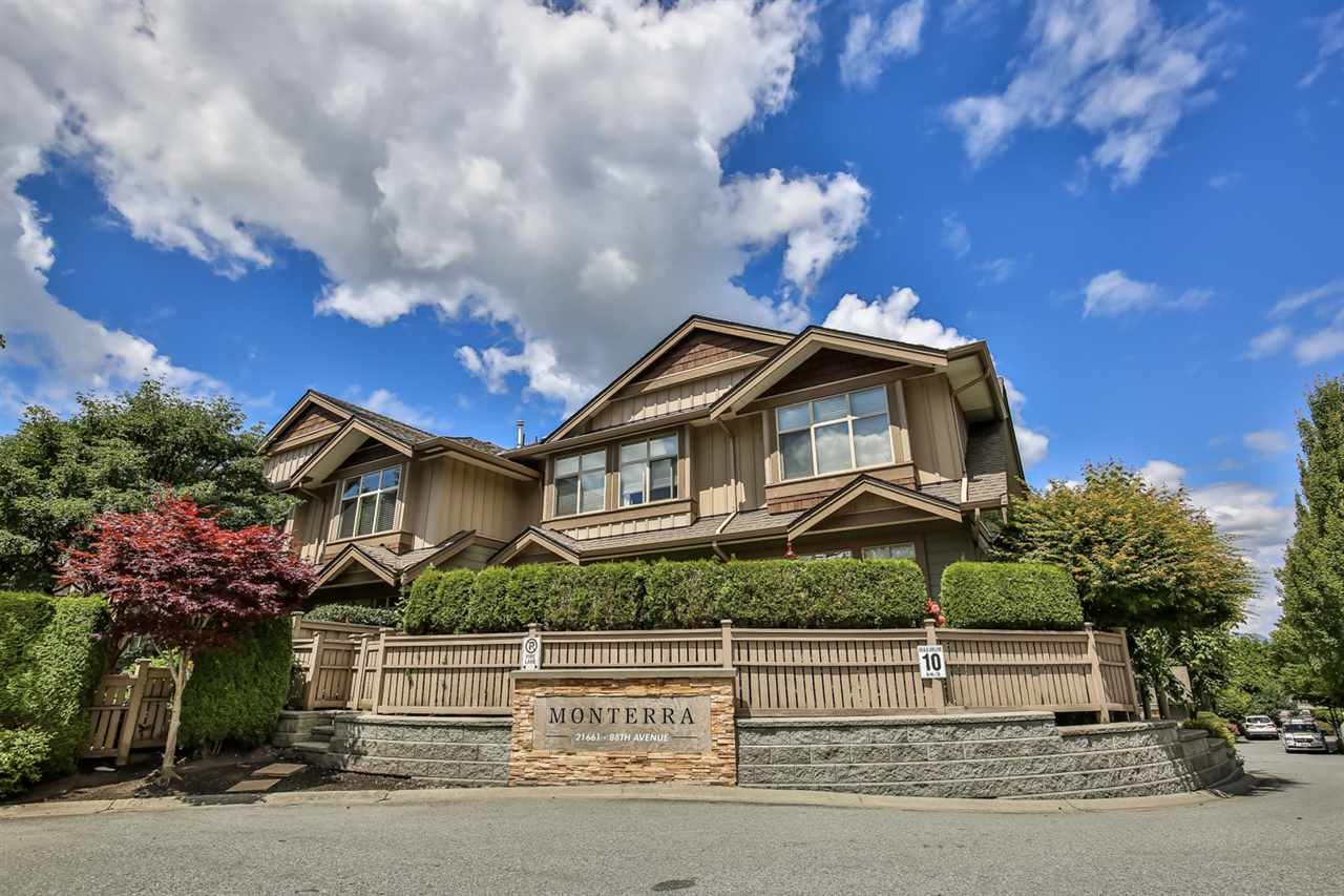 Main Photo: 24 21661 88 Avenue in Langley: Walnut Grove Townhouse for sale in "Monterra" : MLS®# R2476056