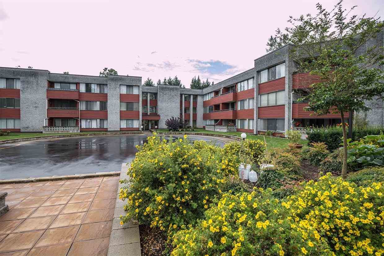 Main Photo: 305 9270 SALISH Court in Burnaby: Sullivan Heights Condo for sale in "TIMBERS" (Burnaby North)  : MLS®# R2089537
