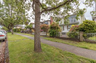 Photo 1: 3268 E 18TH Avenue in Vancouver: Renfrew Heights House for sale (Vancouver East)  : MLS®# R2703118