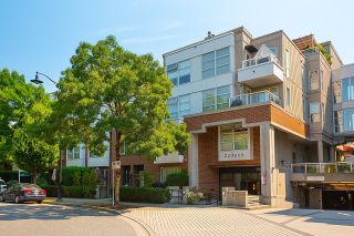 Photo 1: 211 2768 CRANBERRY Drive in Vancouver: Kitsilano Condo for sale in "ZYDECO" (Vancouver West)  : MLS®# R2598396