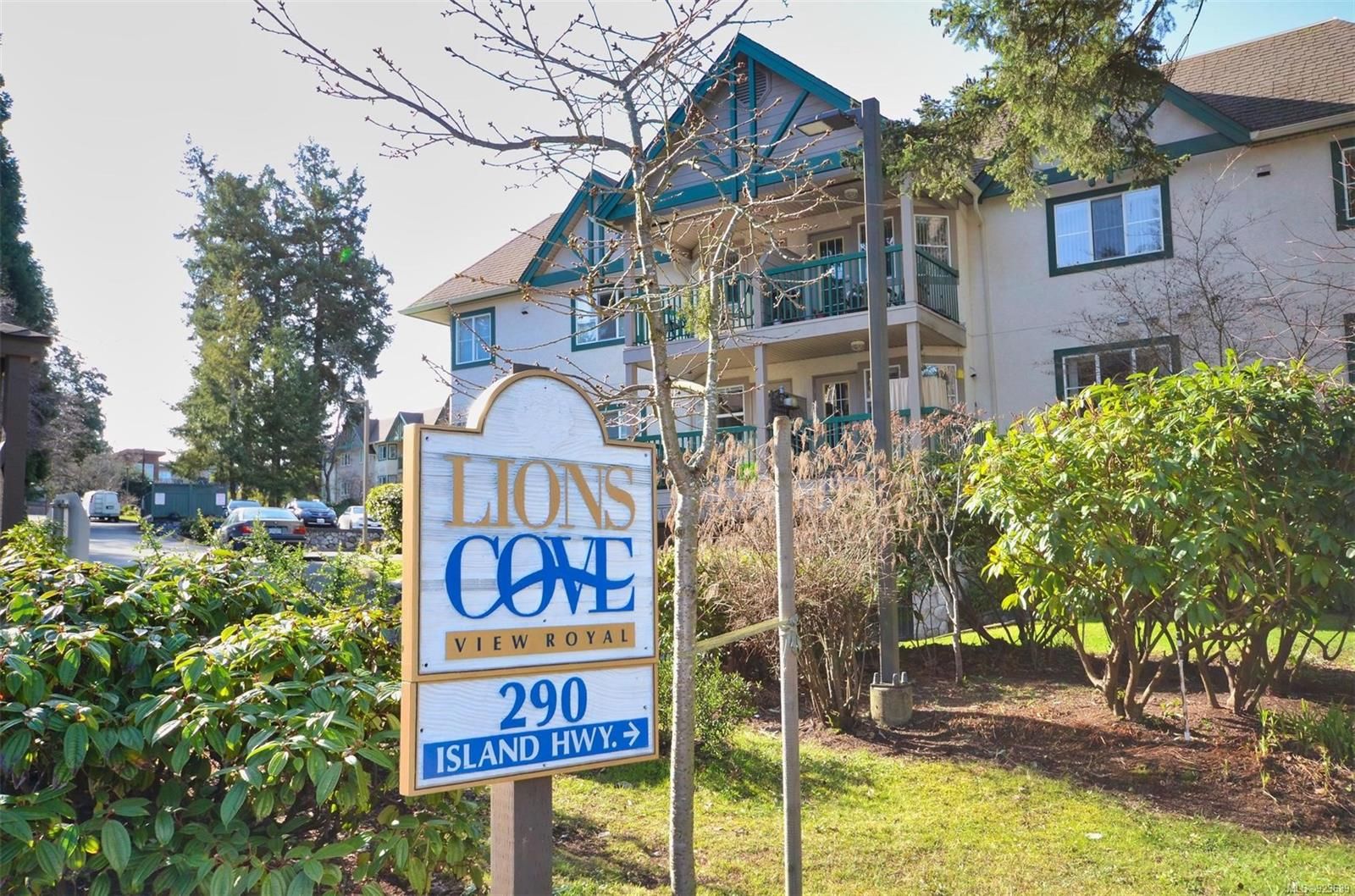 Welcome To 290 Island Hwy, Lions Cove