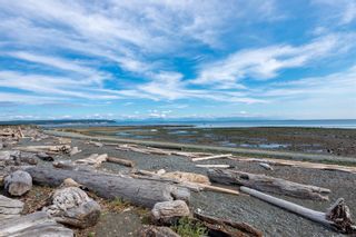 Photo 7: 105 2730 S Island Hwy in Campbell River: CR Willow Point Condo for sale : MLS®# 950355