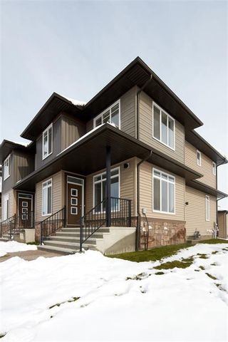 Photo 3: 9020 52 Street NE in Calgary: Saddle Ridge Semi Detached for sale : MLS®# C4209406