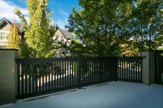 Photo 8: 62 6888 Robson Drive in Stanford Place: Terra Nova Home for sale ()  : MLS®# V1029186