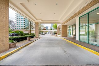 Photo 3: 1904 5899 WILSON Avenue in Burnaby: Central Park BS Condo for sale in "Paramount" (Burnaby South)  : MLS®# R2880820