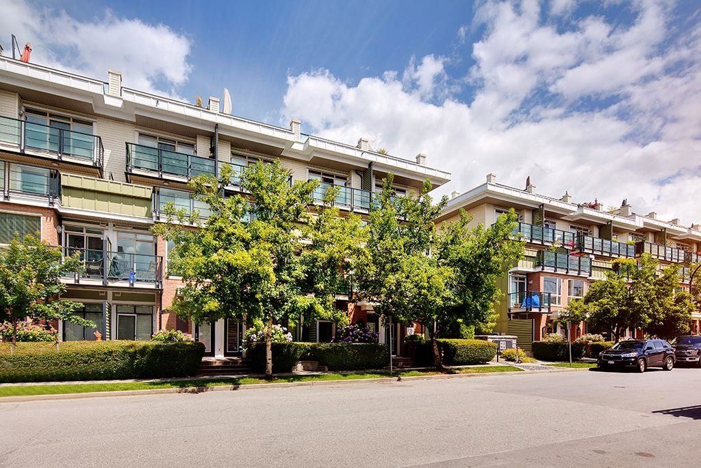 Main Photo: 78 728 W 14TH Street in North Vancouver: Mosquito Creek Condo for sale in "Noma" : MLS®# R2674399