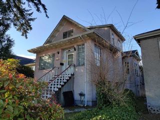Photo 1: 1039 E 41ST Avenue in Vancouver: Fraser VE House for sale (Vancouver East)  : MLS®# R2754118
