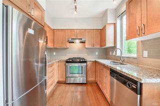 Photo 9: 302 2601 WHITELEY Court in North Vancouver: Lynn Valley Condo for sale : MLS®# R2386833