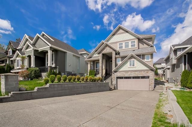 Main Photo:  in Surrey: Cloverdale BC House for sale : MLS®# R2062146