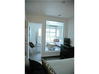 Photo 7: 703 546 BEATTY Street in Vancouver: Downtown VW Condo for sale in "CRANE BUILDING" (Vancouver West)  : MLS®# V858508