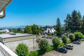 Photo 2: 311 2491 GLADWIN Road in Abbotsford: Abbotsford West Condo for sale in "Lakewood Gardens" : MLS®# R2318909