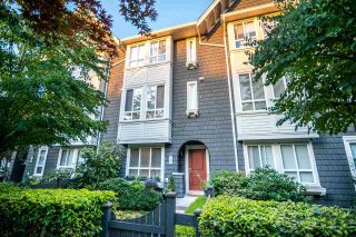 Photo 4: 28 2418 AVON Place in Port Coquitlam: Riverwood Townhouse for sale : MLS®# R2396554