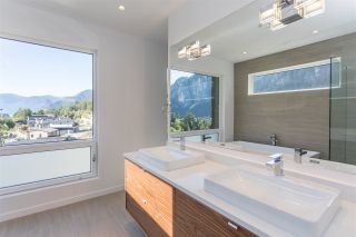 Photo 13: 2186 WINDSAIL Place in Squamish: Plateau House for sale in "Crumpit Woods" : MLS®# R2201089