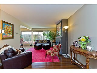 Photo 5: 1072 LILLOOET Road in North Vancouver: Lynnmour Townhouse for sale in "LILLOOET PLACE" : MLS®# V1048162