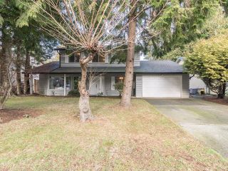Photo 2: 6010 SUNWOOD Drive in Delta: Sunshine Hills Woods House for sale in "Sunshine Hills" (N. Delta)  : MLS®# R2749331