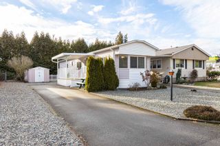 Photo 1: 2 31313 LIVINGSTONE Avenue in Abbotsford: Abbotsford West Manufactured Home for sale in "Paradise Park" : MLS®# R2745247
