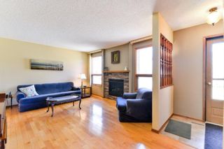 Photo 2: 39 Wendon Bay in Winnipeg: Garden Grove Residential for sale (4K)  : MLS®# 202008423