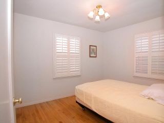 Photo 5: PACIFIC BEACH House for sale : 3 bedrooms : 1219 Emerald