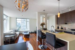 Photo 1: 1901 888 HOMER Street in Vancouver: Downtown VW Condo for sale (Vancouver West)  : MLS®# R2741421