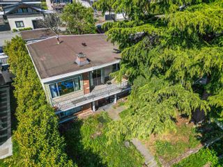 Photo 2: 1727 SE MARINE Drive in Vancouver: Fraserview VE House for sale (Vancouver East)  : MLS®# R2878461