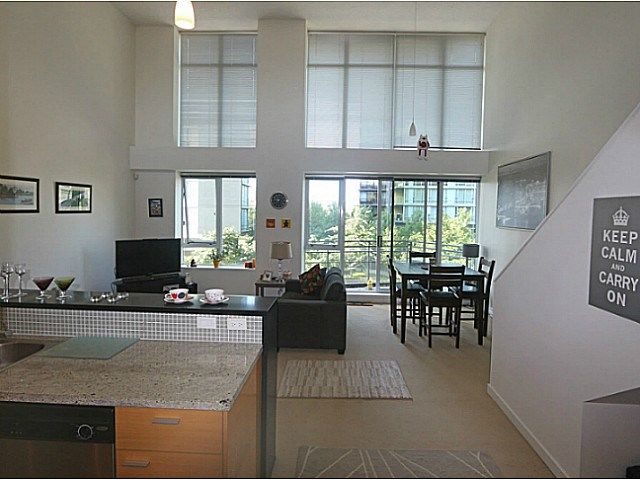 Photo 5: Photos: 305 29 SMITHE Mews in Vancouver: Yaletown Condo for sale in "COOPERS LOOKOUT" (Vancouver West)  : MLS®# V1139526