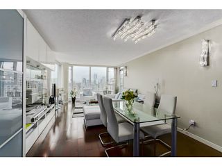 Photo 3: # 3708 1033 MARINASIDE CR in Vancouver: Yaletown Condo for sale (Vancouver West)  : MLS®# V1116535