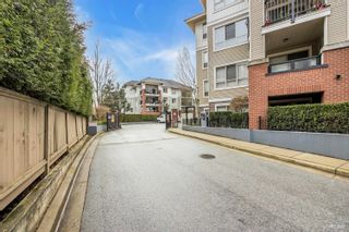 Photo 4: D402 8929 202 Street in Langley: Walnut Grove Condo for sale in "The Grove" : MLS®# R2750594