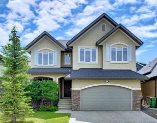 Photo 3: 18 Crestridge View SW in Calgary: Crestmont Detached for sale : MLS®# A1237797