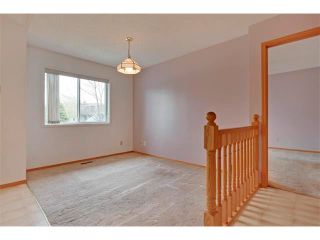 Photo 13: 43 LINCOLN Manor SW in Calgary: Lincoln Park House for sale : MLS®# C4008792