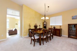Photo 5: 152 2979 PANORAMA Drive in Coquitlam: Westwood Plateau Townhouse for sale in "Deercrest Estates" : MLS®# R2411444