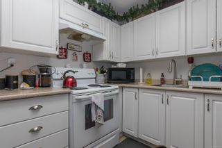 Photo 38: 2614 Peatt Rd in Langford: La Langford Proper Full Duplex for sale : MLS®# 892159