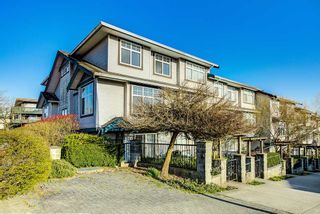 Photo 1: 1 22466 NORTH Avenue in Maple Ridge: East Central Townhouse for sale in "NORTH FRASER ESTATES" : MLS®# R2449655
