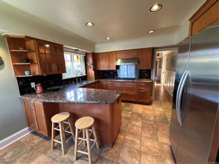 Photo 6: 2678 Dunlevy St in Oak Bay: OB Estevan Single Family Residence for sale : MLS®# 960860
