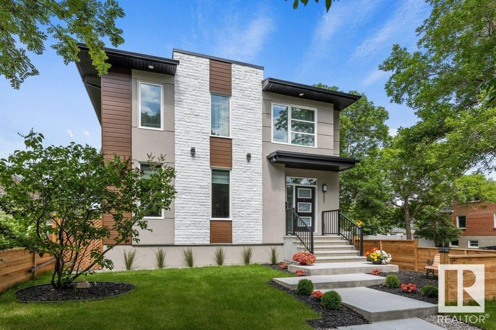 Main Photo: 9802 73 Avenue in Edmonton: Zone 17 House for sale : MLS®# E4312693