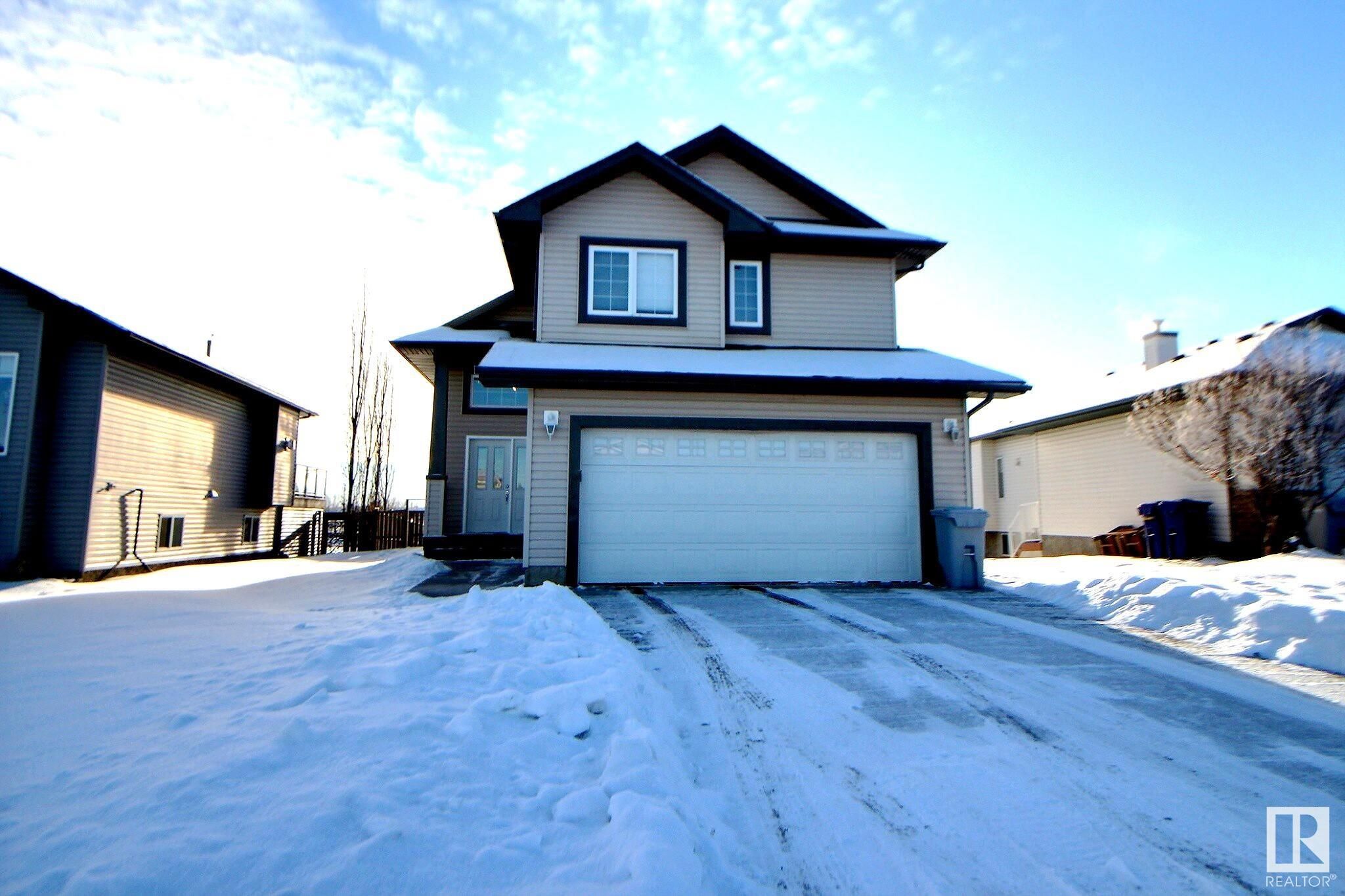 Main Photo: 214 Country Rose Court: Hay Lakes House for sale : MLS®# E4322515