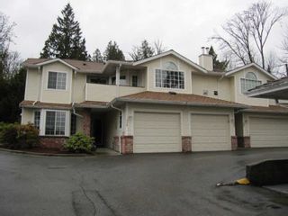 Photo 1: 216 22515 116TH Avenue in Maple Ridge: East Central Townhouse for sale in "FRASERVIEW VILLAGE" : MLS®# V1127556
