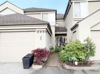 Photo 1: 28 9800 KILBY Drive in Richmond: West Cambie Townhouse for sale in "Deserts Oaks" : MLS®# R2472654
