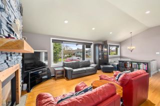 Photo 4: 1039 WESTMOUNT Drive in Port Moody: College Park PM House for sale : MLS®# R2862598