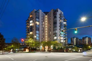 Photo 2: PH2 98 TENTH Street in New Westminster: Downtown NW Condo for sale in "Plaza Pointe" : MLS®# R2870849