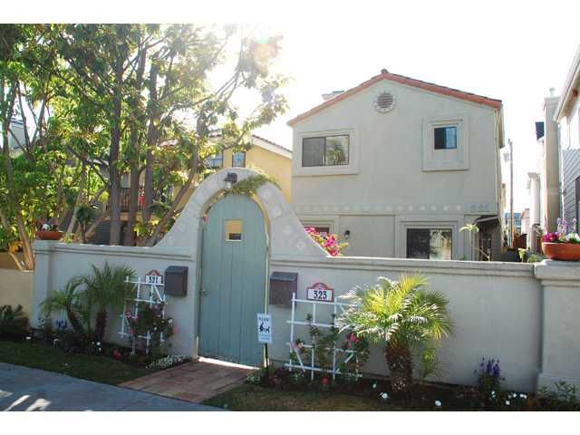 Main Photo: CORONADO VILLAGE Condo for sale : 2 bedrooms : 323 D Avenue in Coronado