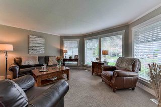 Photo 2: 15758 93A Avenue in Surrey: Fleetwood Tynehead House for sale in "BEL-AIR ESTATES" : MLS®# R2214972