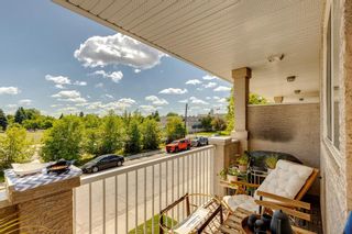 Photo 11: 457 20 Avenue NE in Calgary: Winston Heights/Mountview Row/Townhouse for sale : MLS®# A2144794