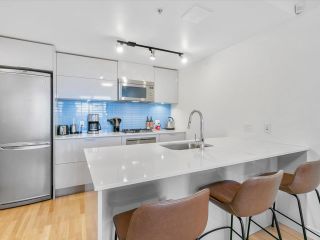 Photo 5: 2304 128 W CORDOVA Street in Vancouver: Downtown VW Condo for sale in "Woodwards" (Vancouver West)  : MLS®# R2749097