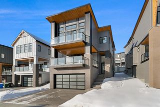 Photo 1: 72 Timberline Way SW in Calgary: Springbank Hill Detached for sale : MLS®# A2017579